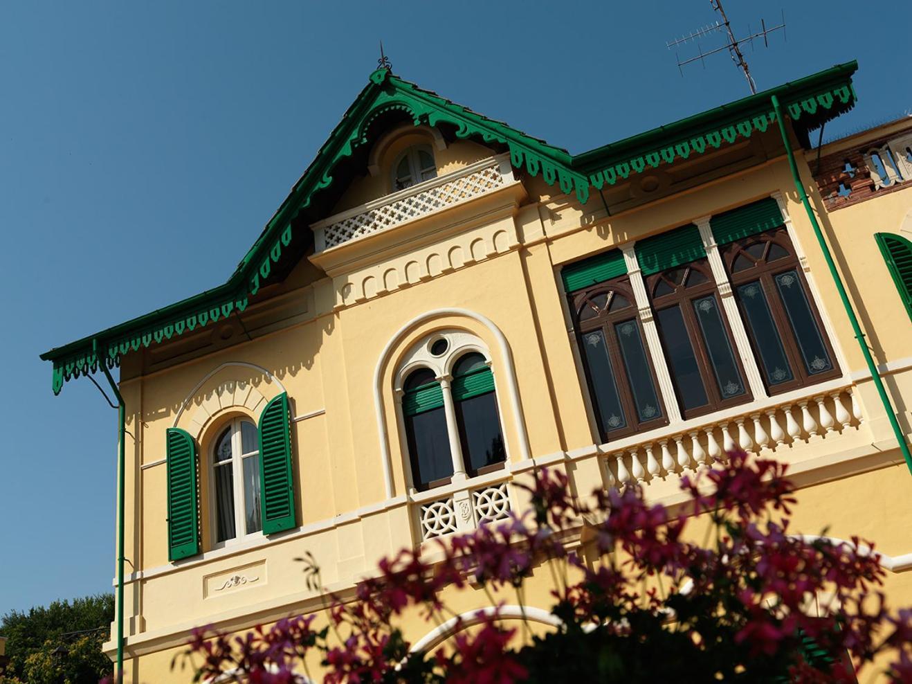 Villa Rosella Resort Roseto Degli Abruzzi Exterior foto