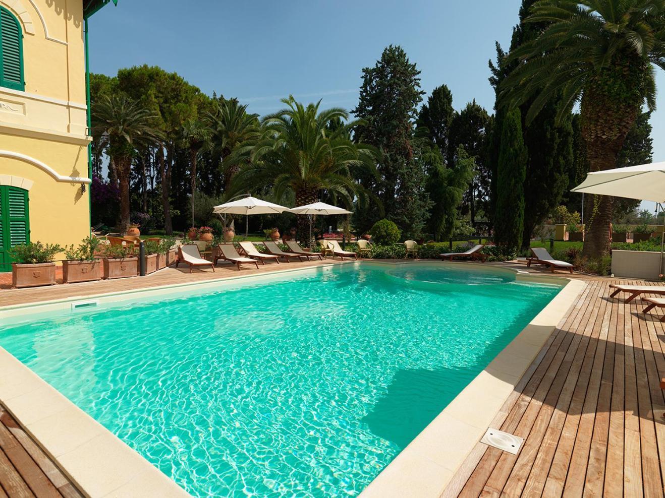 Villa Rosella Resort Roseto Degli Abruzzi Exterior foto