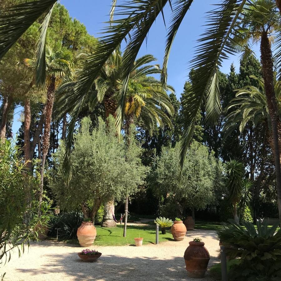 Villa Rosella Resort Roseto Degli Abruzzi Exterior foto