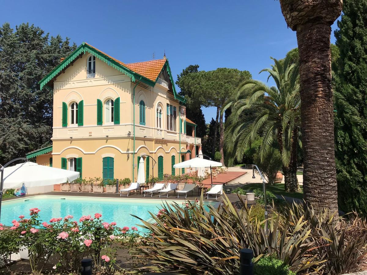 Villa Rosella Resort Roseto Degli Abruzzi Exterior foto