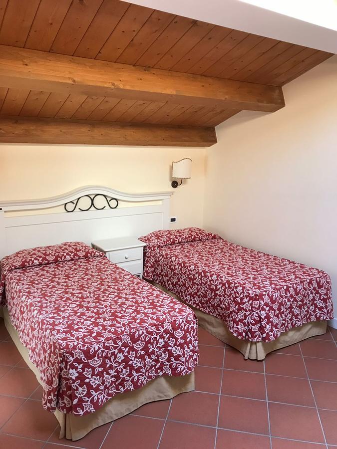 Villa Rosella Resort Roseto Degli Abruzzi Exterior foto