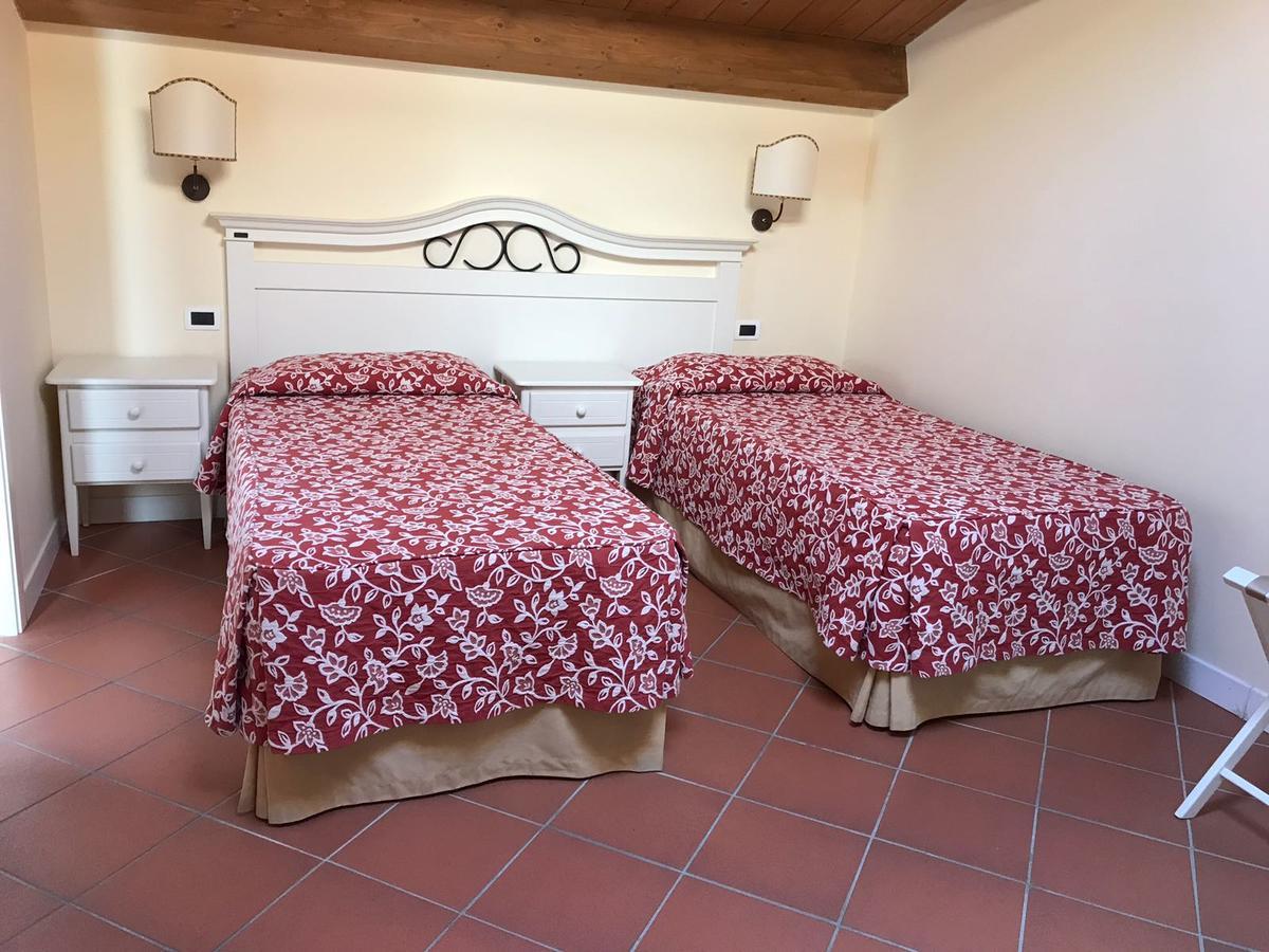 Villa Rosella Resort Roseto Degli Abruzzi Exterior foto